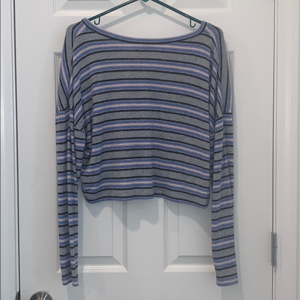 Cropped Sweater - Picture 3 of 4